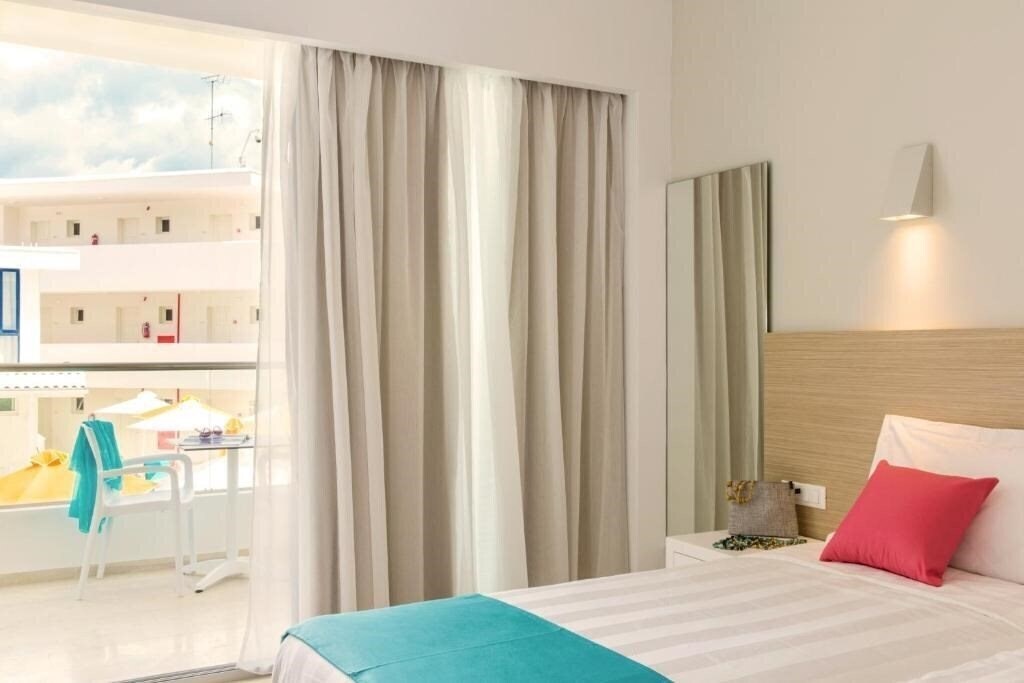 Фото Smartline Nasos Hotel 3*