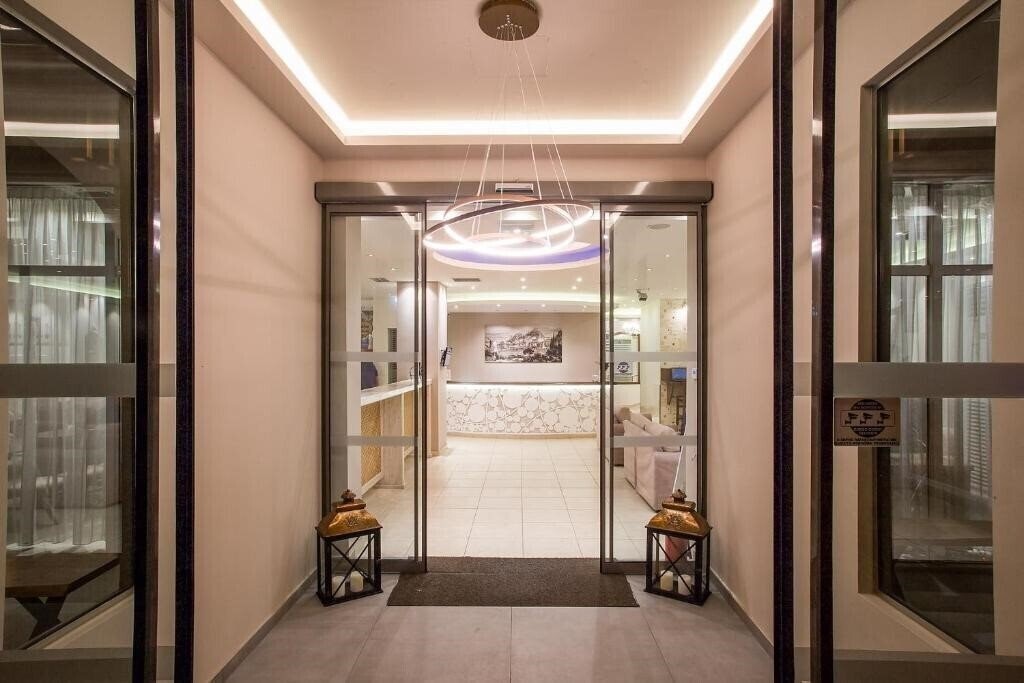 Zdjęcie Telesilla 3*