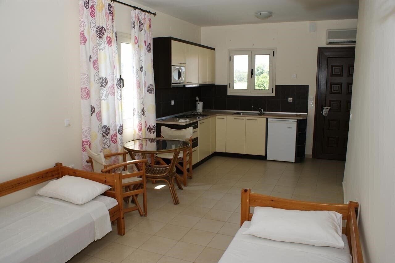 Фотографія Kamari Apartments 3*