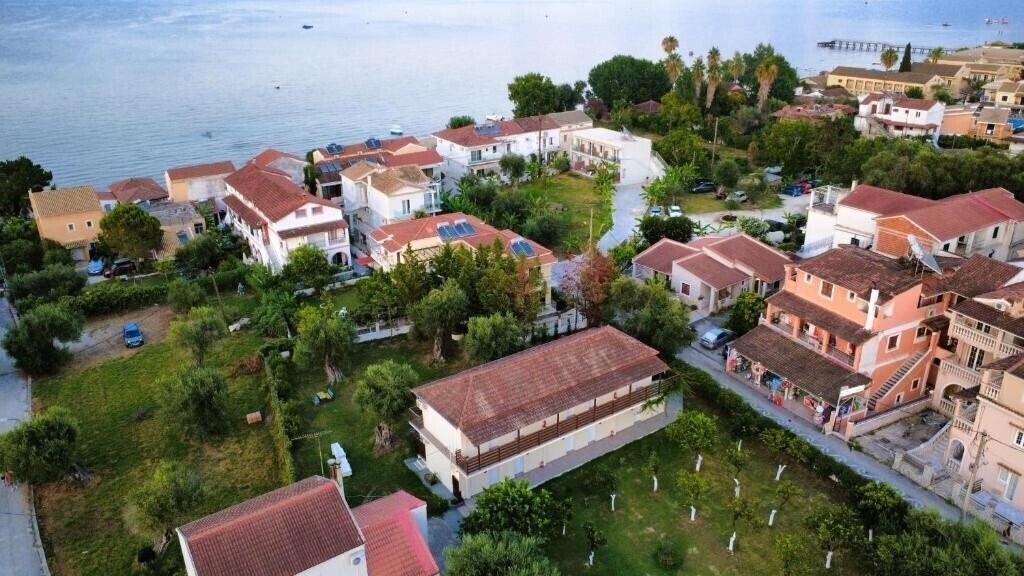 Hotel Ever Green 3*