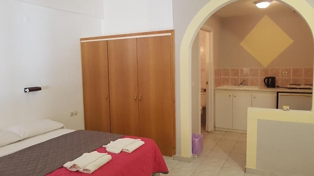 Фотографія Gardenos Hotel 3*