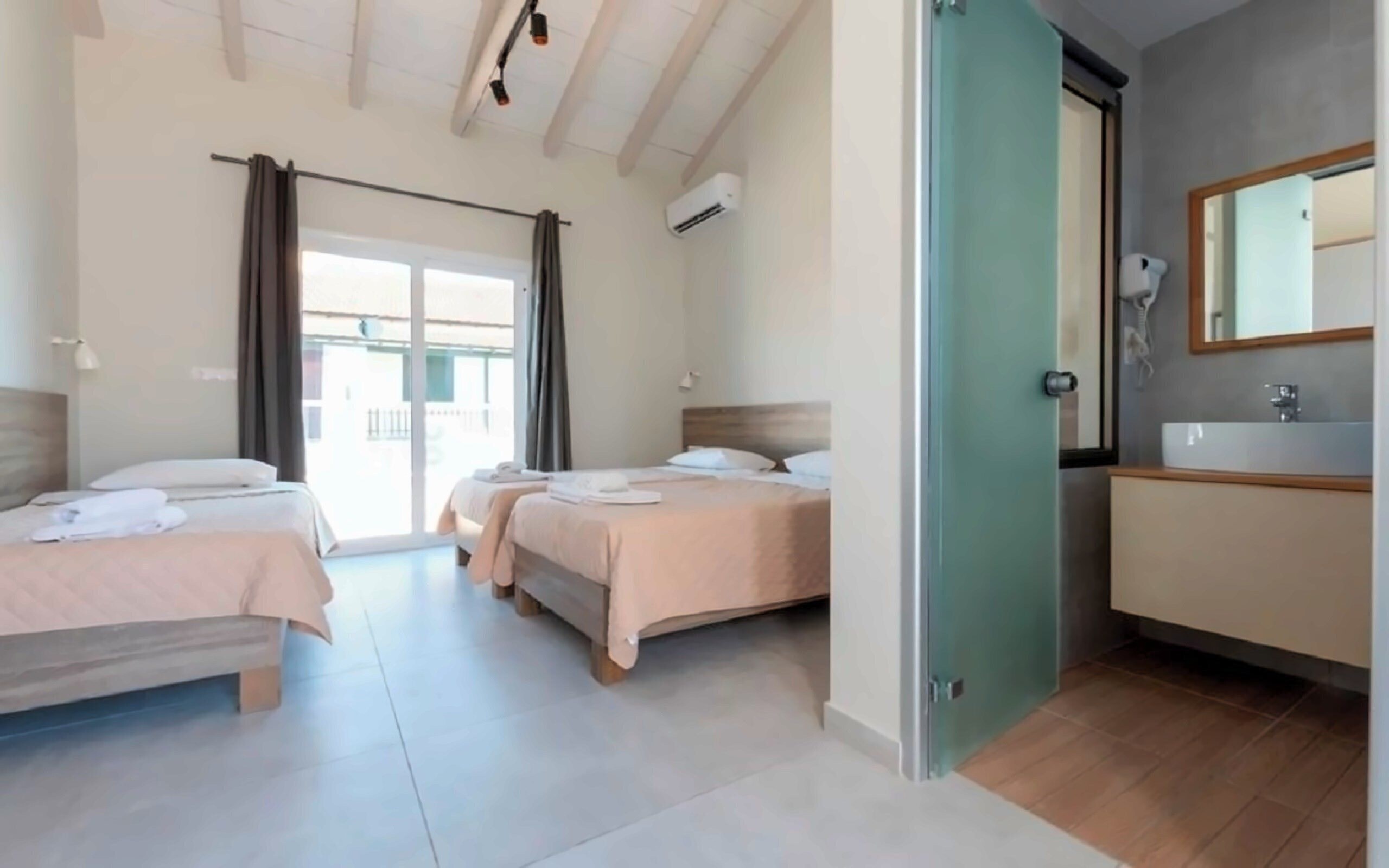 Zdjęcia The Barn Resort 2*