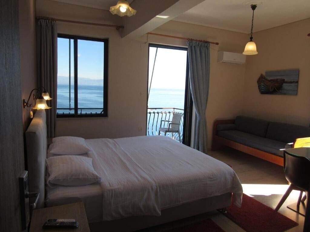 Отель Kalypso Studios 2*