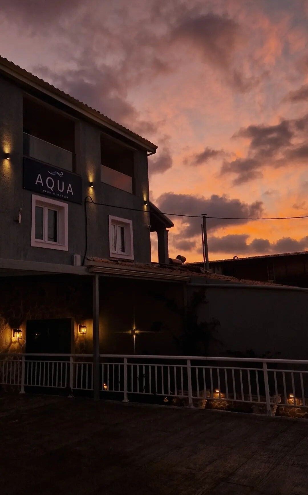 Zdjęcie Aqua Luxury Suites by Estia Roda 3*