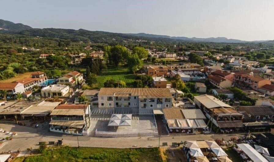 Hotel Aqua Luxury Suites by Estia Roda 3*