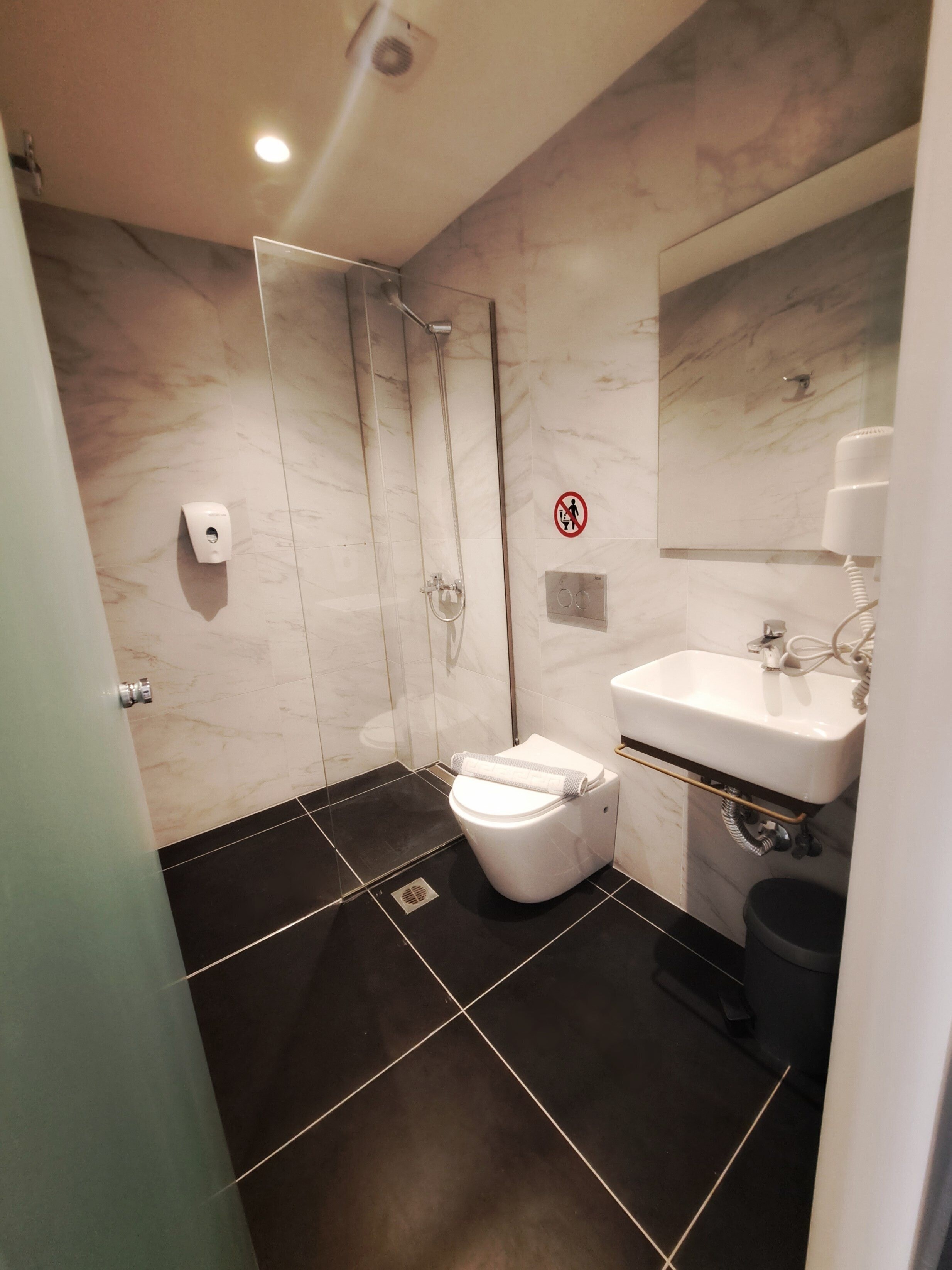 Obraz Aqua Luxury Suites by Estia Roda 3*