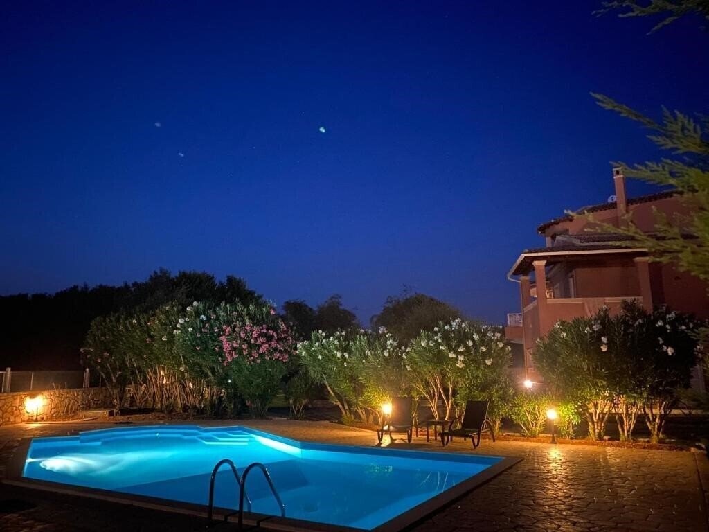 Hotel Captain Alex Villas 5*