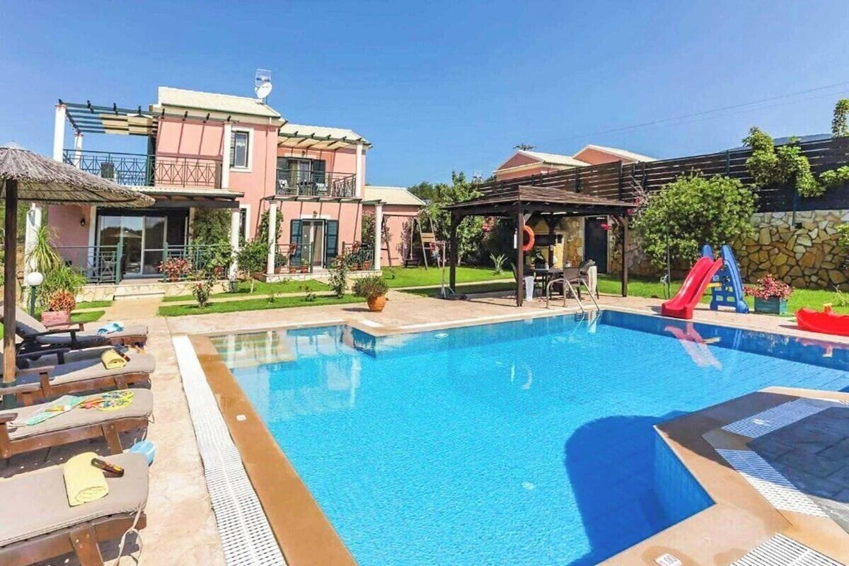 Hotel Caretta Villa 3*
