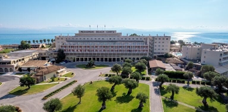 Zdjęcia Christina Beach Hotel Messonghi 4*