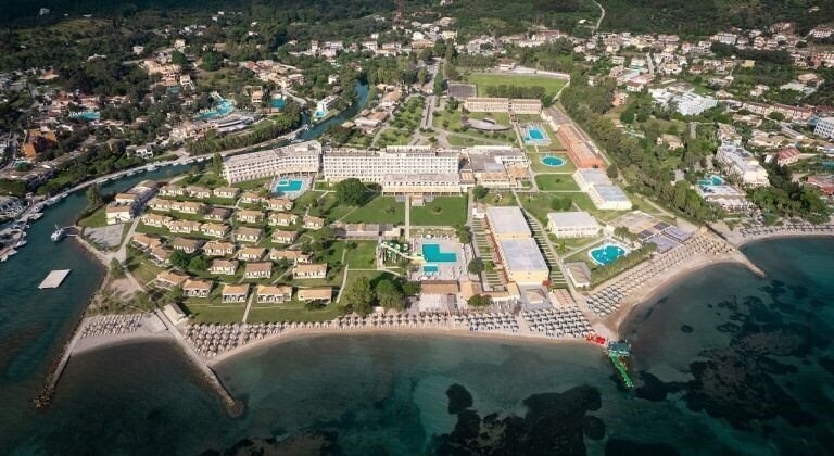 Zdjęcie Christina Beach Hotel Messonghi 4*