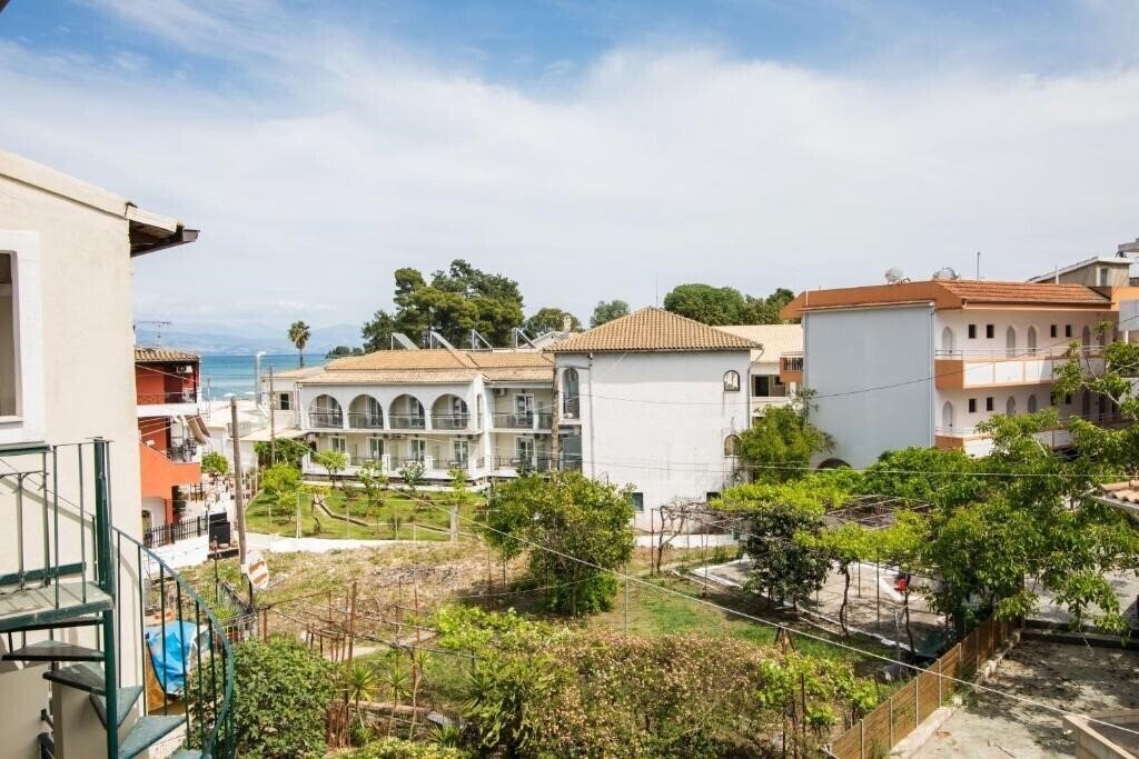 Изображение Across Opera Blue (ex. Omiros Hotel) 4*