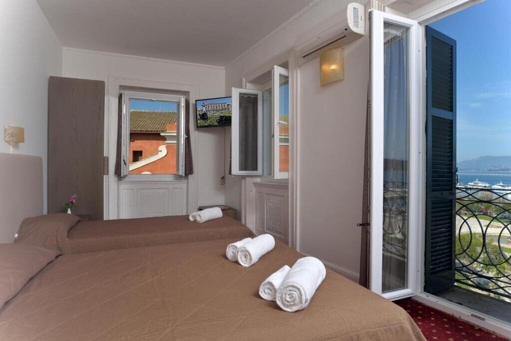 Zdjęcie Konstantinoupolis Hotel 2*