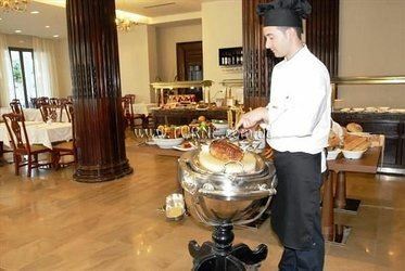 Hotel Aquis Mon Repos Palace 4*