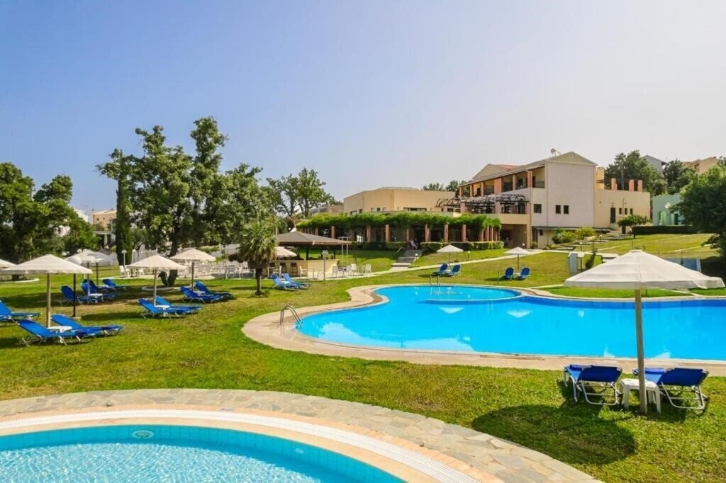 Hotel Century Resort 4*