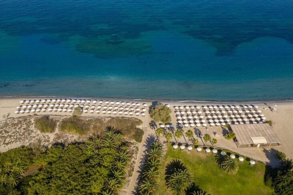 Hotel Caravia Beach 4*