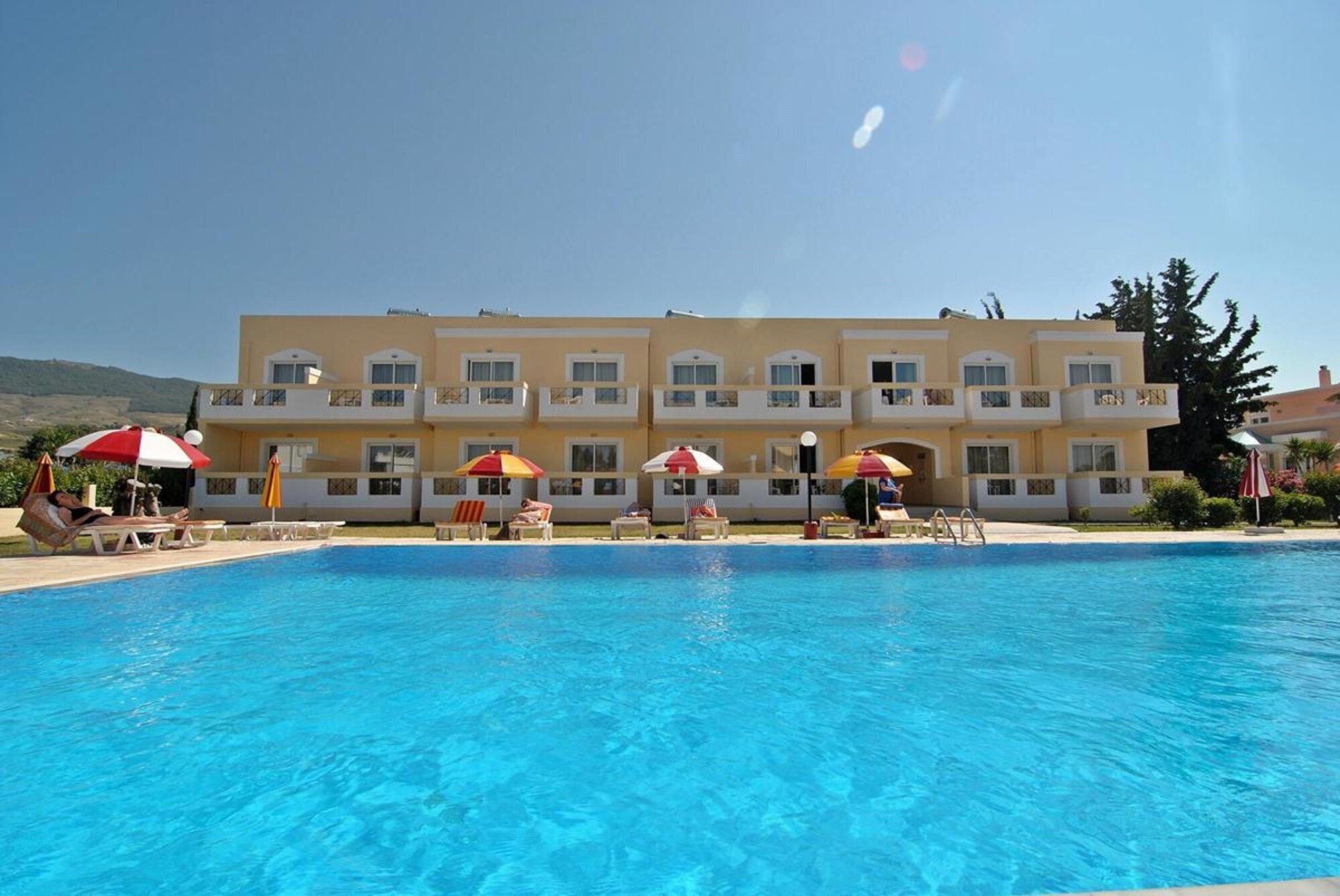 Отель Iris Hotel Psalidi 3*