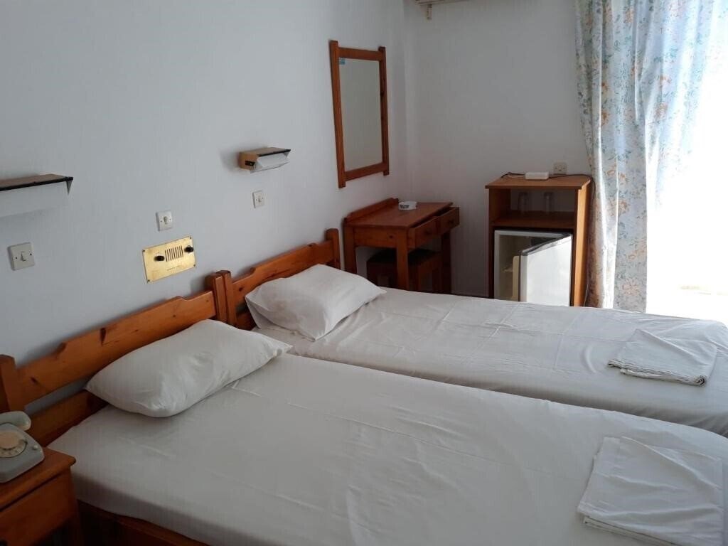 Отель Andavis 2*