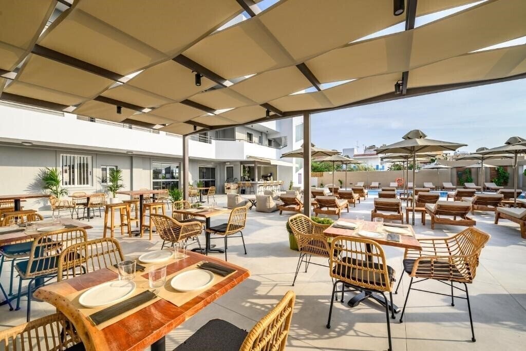 Zdjęcie Nicolas Grand Suites 4*