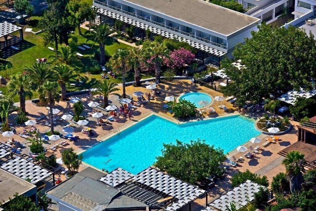 Hotel Sun Palace Resort & Spa 4*