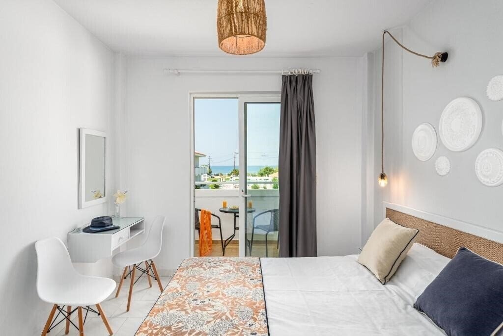 Hotel Chryssana Beach Hotel 3*