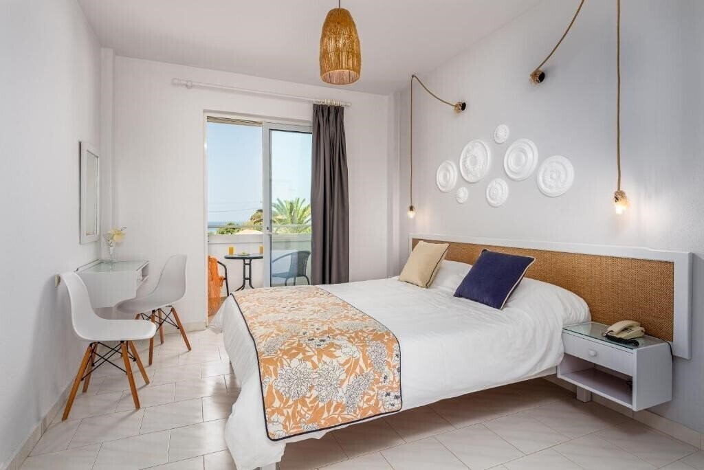 Zdjęcia Chryssana Beach Hotel 3*