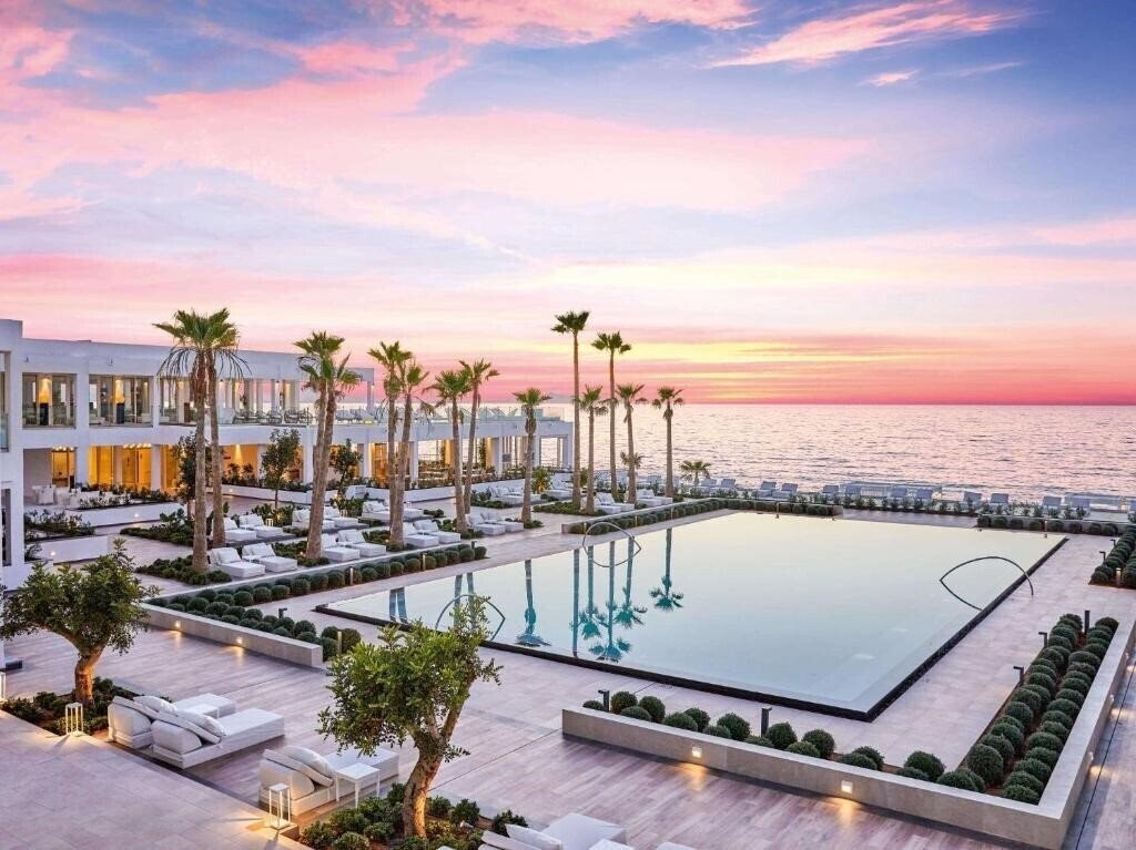 Готель Grecotel Luxme White 5*