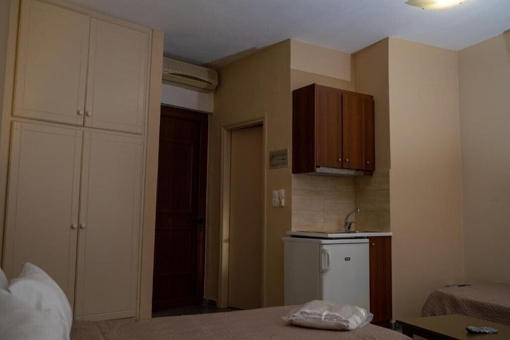 Zdjęcie Ekavi Hotel 3*