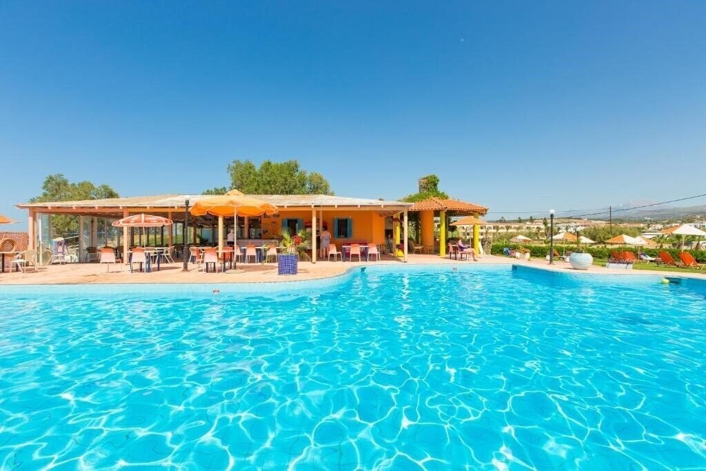 Отель Trefon Apartments 3*