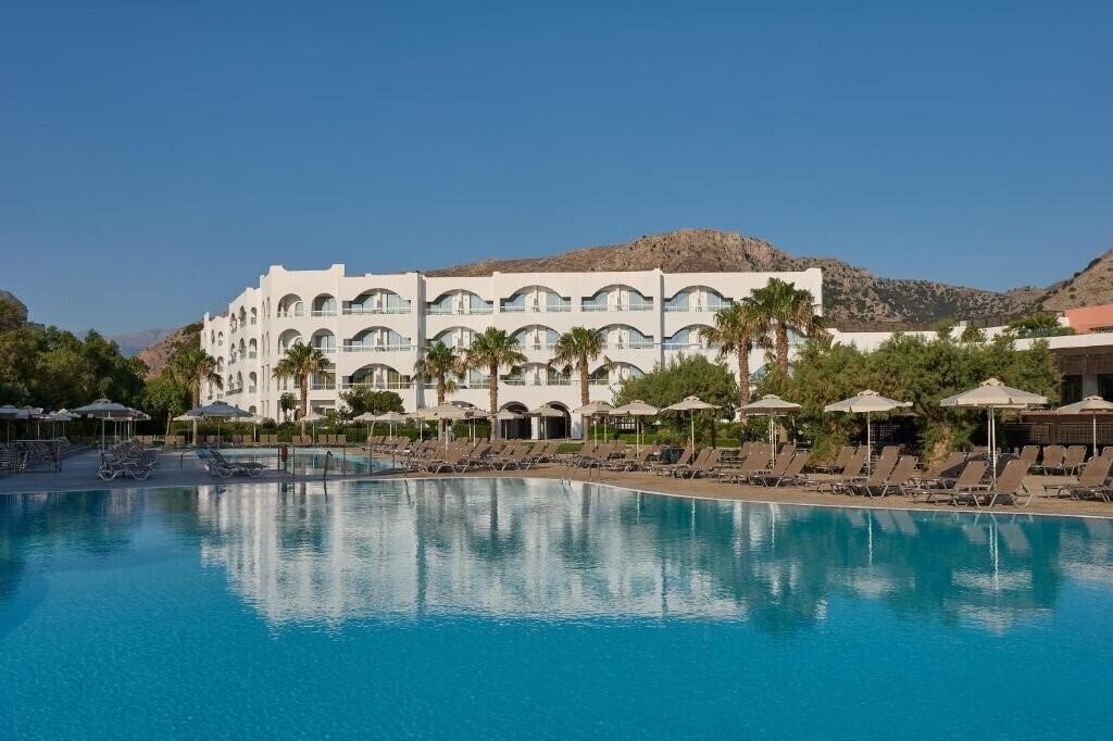 Hotel Atlantica Akti Zeus 4*