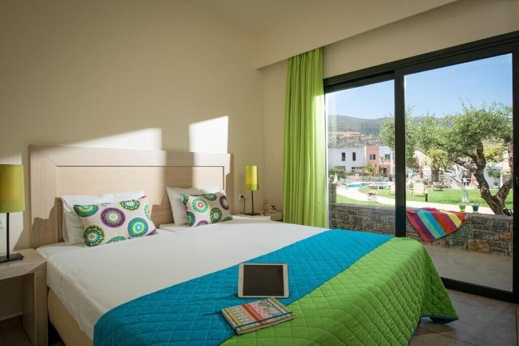 Zdjęcia Kristalli 4*