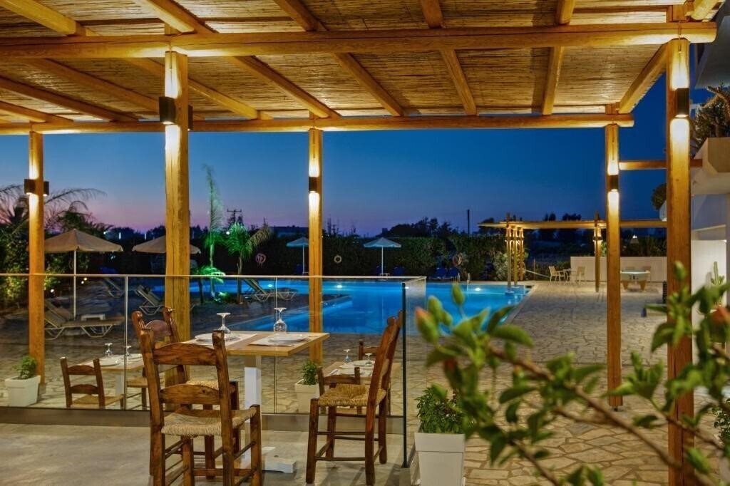 Zdjęcie Oasis Beach 4*