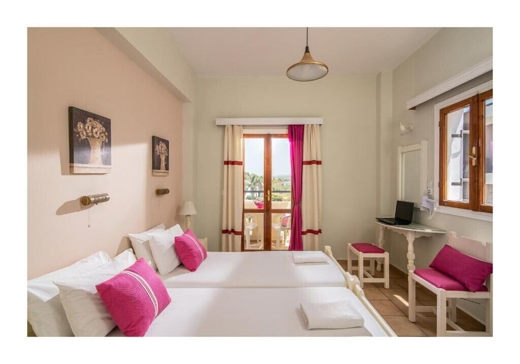 Отель Semiramis Apartments Hersonissos 3*