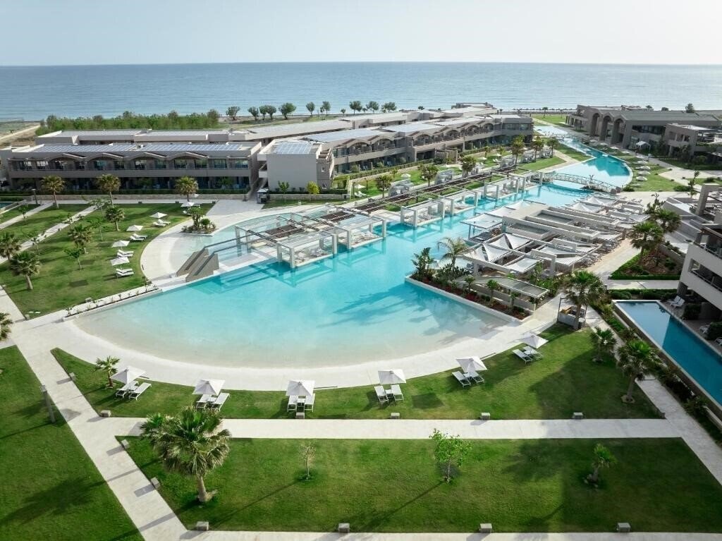 Hotel Euphoria Resort 5*