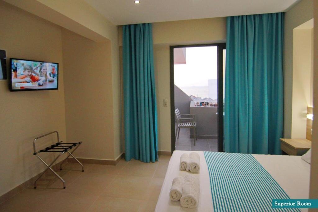 Zdjęcie Kalia Beach Hotel 3*