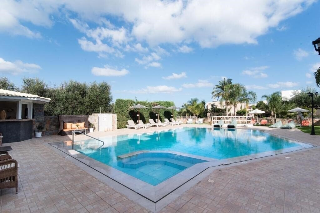 Zdjęcie Mirage Studios 1*