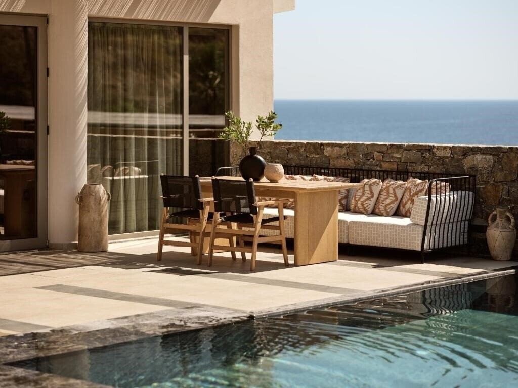 Фотографія The Royal Blue A Luxury Beach Resort 5*