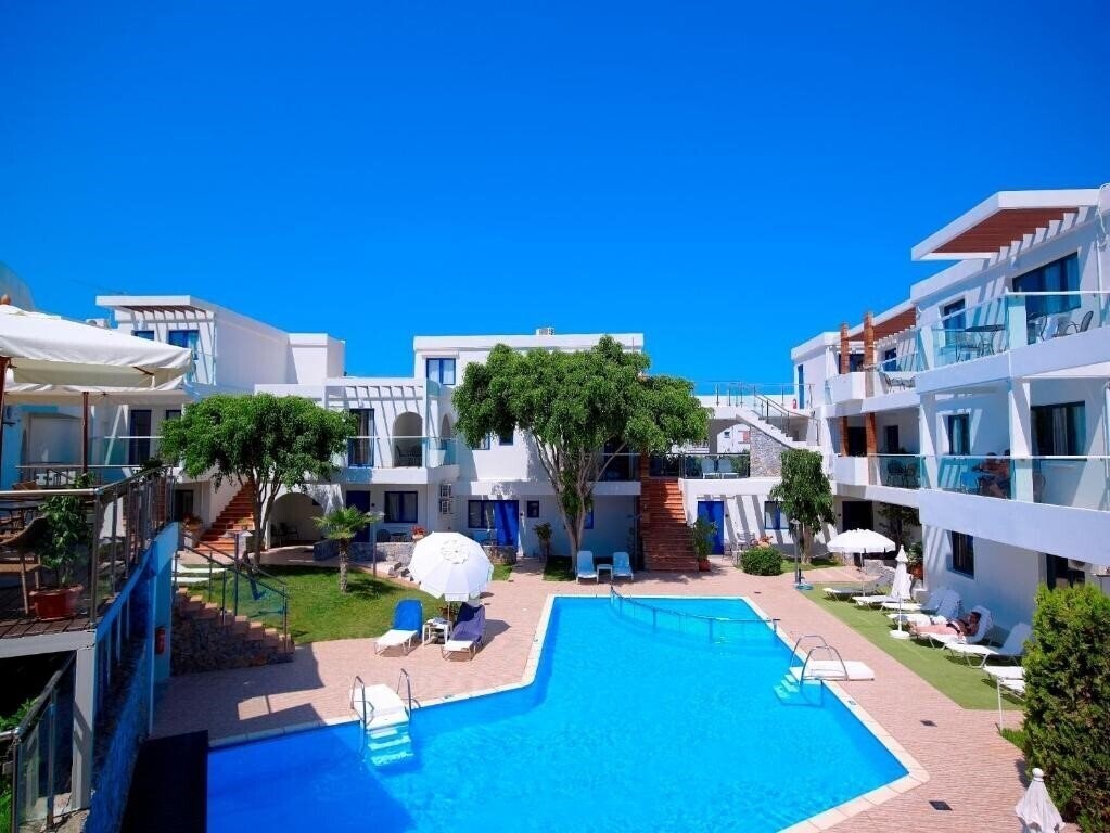 Hotel Minos Village (Agia Marina) 2*