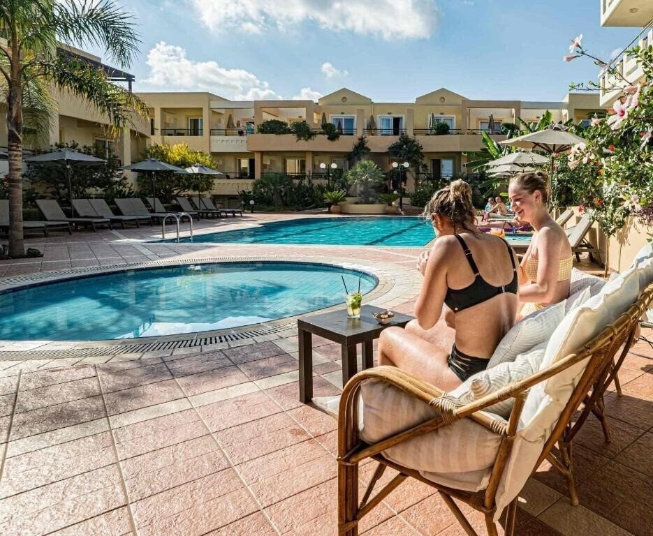 Zdjęcie Helios Apartments 3*