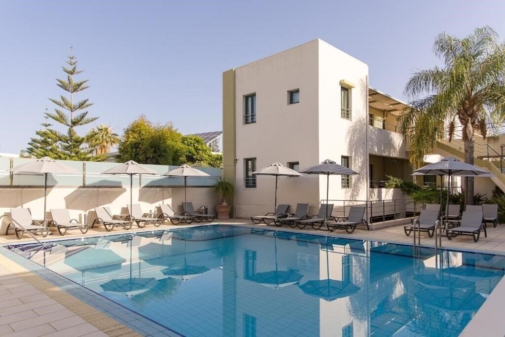 Готель Athina Beach Hotel Chania 3*