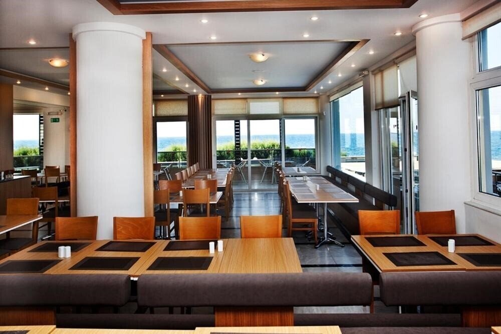 Картинка Maleme Mare Beachside Hotel 4*