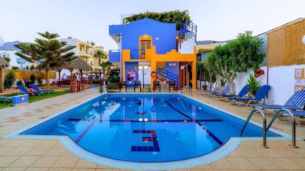 Hotel Eltina Apartments 2*