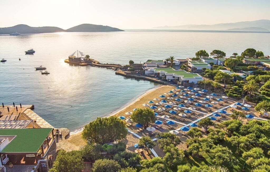 Hotel Elounda Beach Hotel & Villas 5*