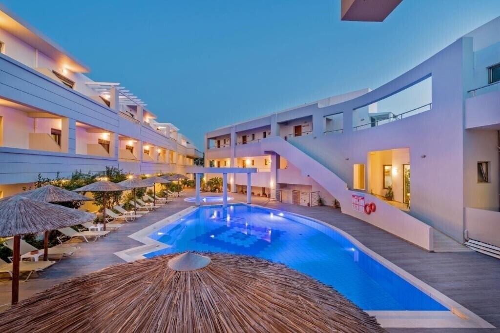 Отель Delfina Boutique 4*