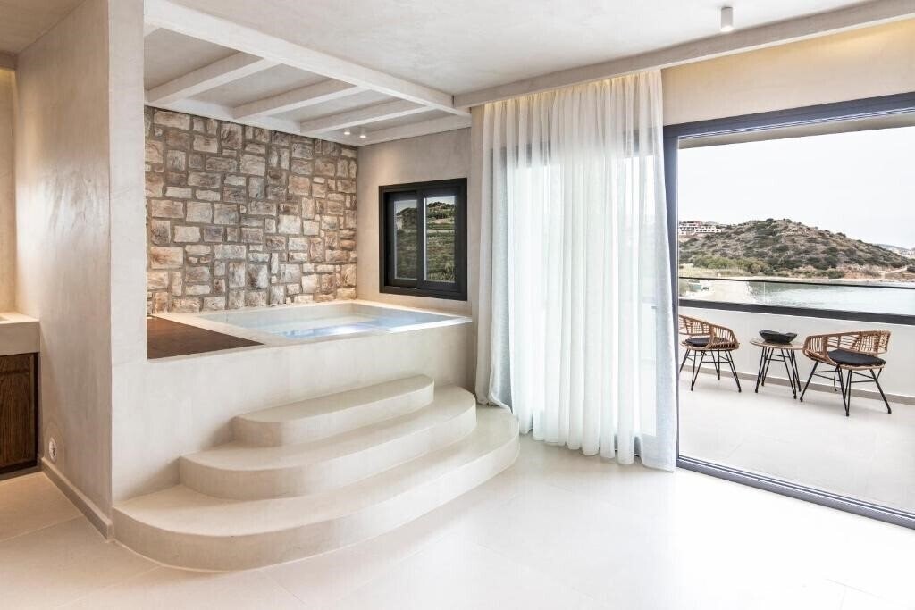 Фото The Sand Suites 5*