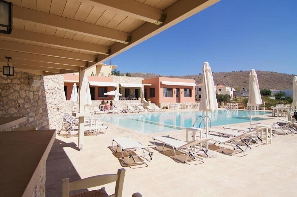 Zdjęcie Eukalyptus - Morfi Village 4*