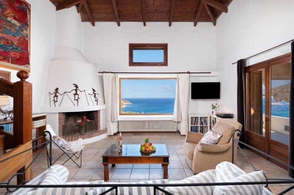 Hotel Villa Mirabello Suites 4*