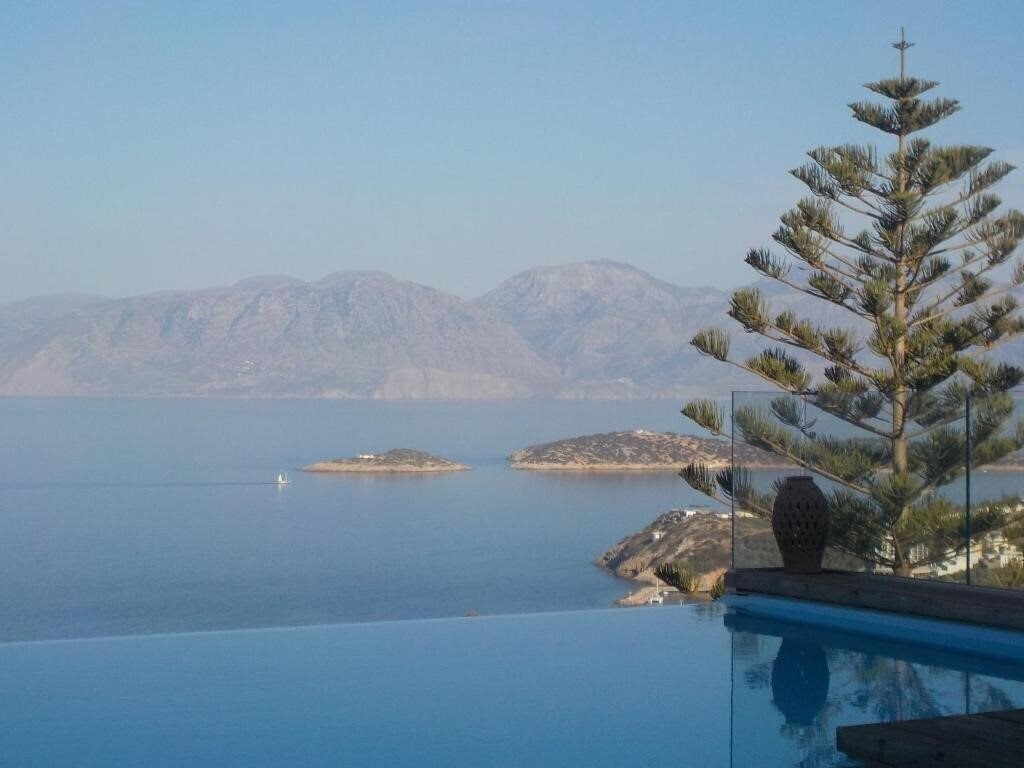 Zdjęcie Villa Mirabello Suites 4*