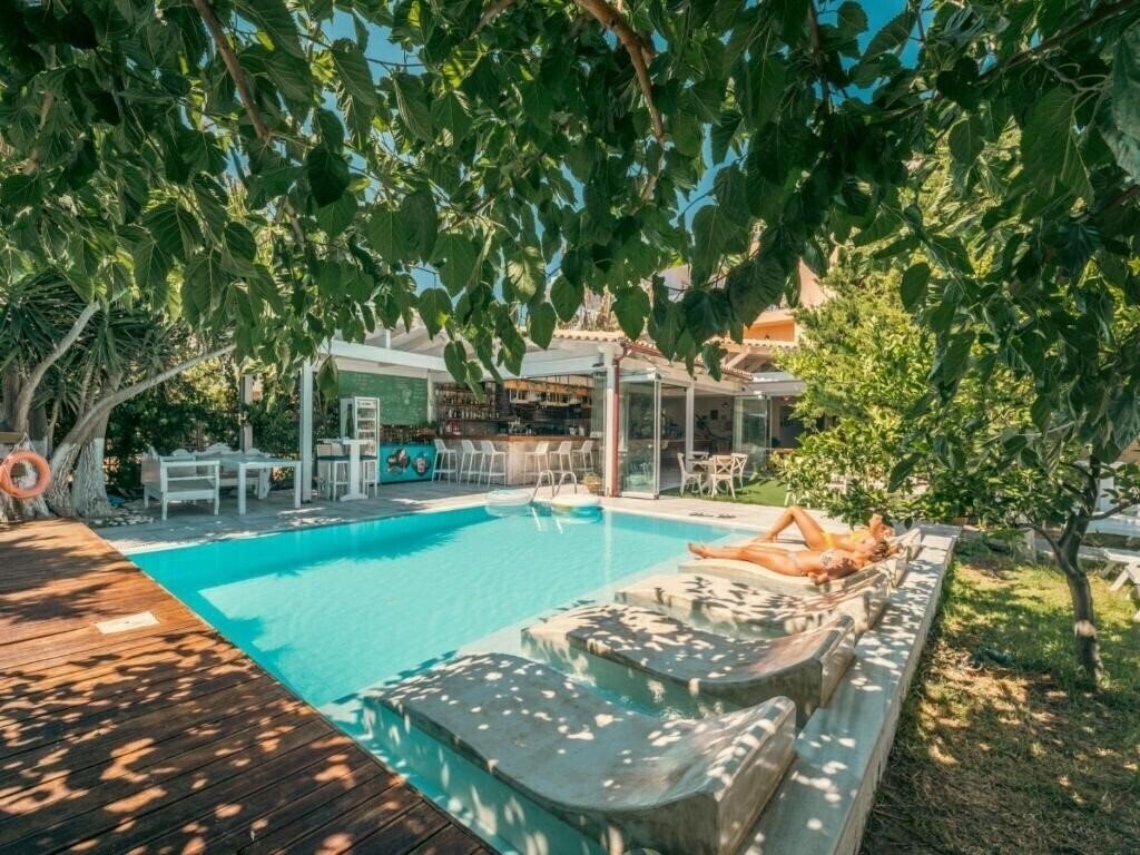 Готель Georgias Garden Hotel 3*