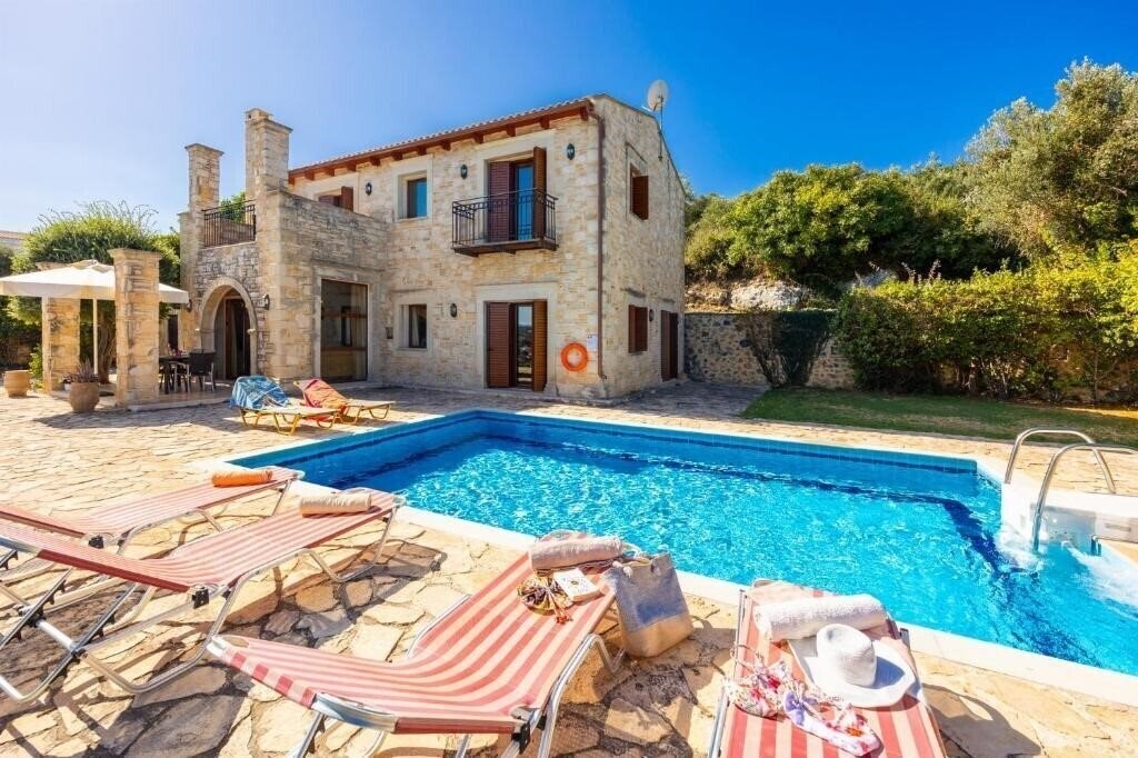 Hotel Erato Villa 2*