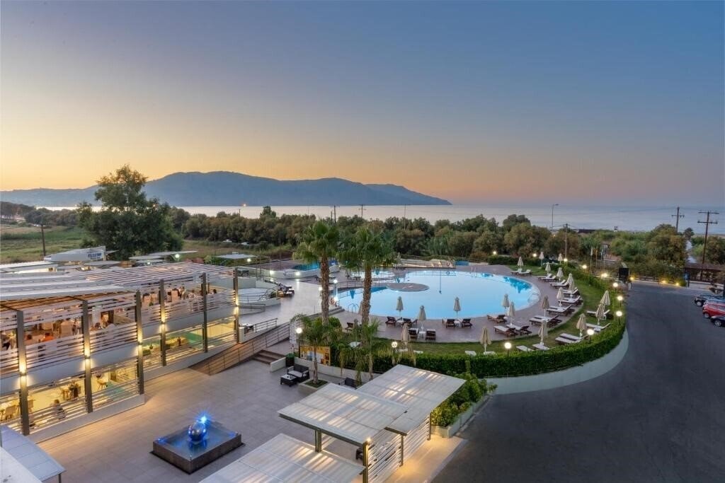 Готель Georgioupolis Resort 5*